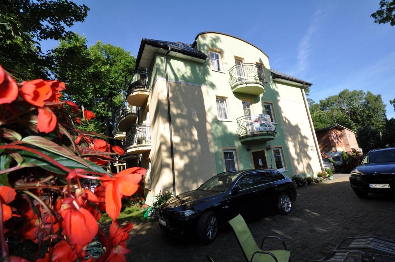 Ambasador Villa Mielno  Buitenkant foto
