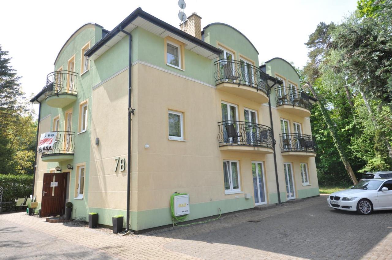 Ambasador Villa Mielno  Buitenkant foto