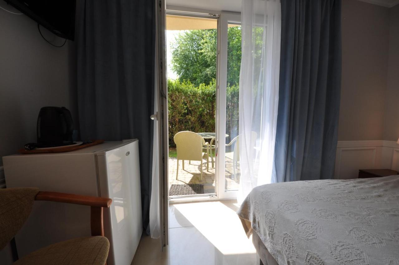 Ambasador Villa Mielno  Buitenkant foto